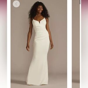 David’s Bridal Ruched V-neck Spaghetti strap Sheath Wedding dress - Size 8